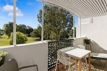 Villa Aqua Noosaville 4*,